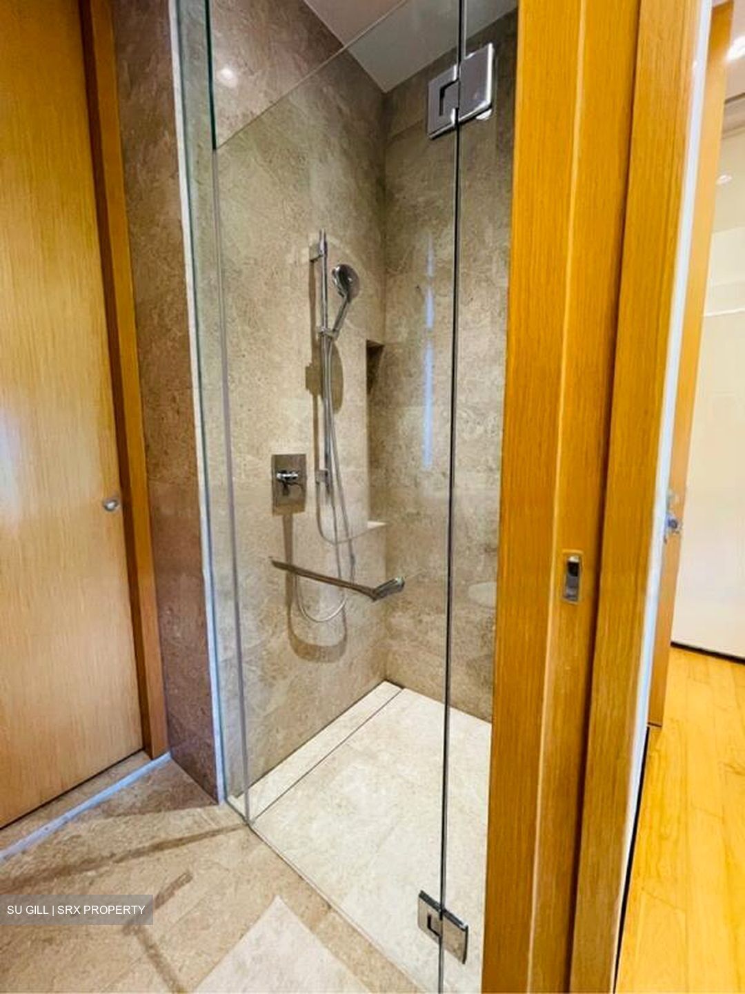 Nouvel 18 (D10), Condominium #469628931